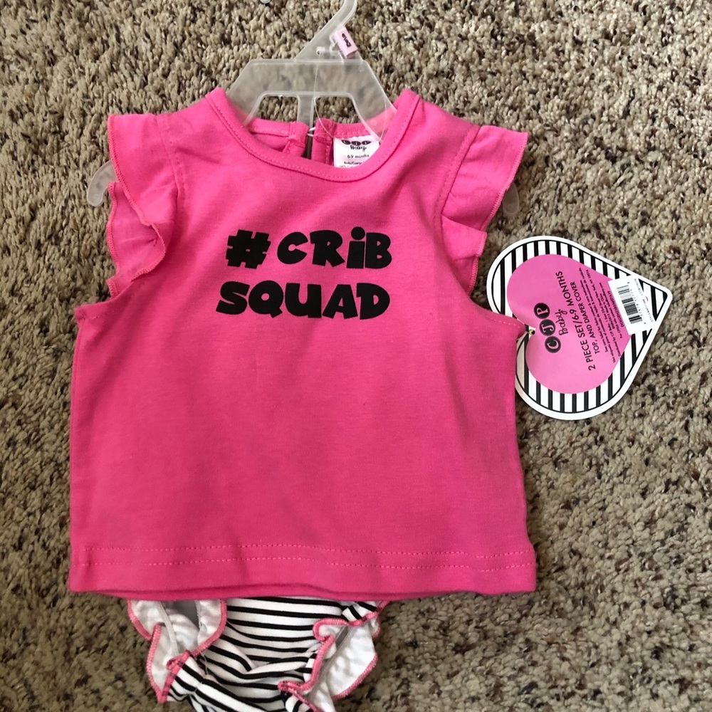 2 piece girls outfit.